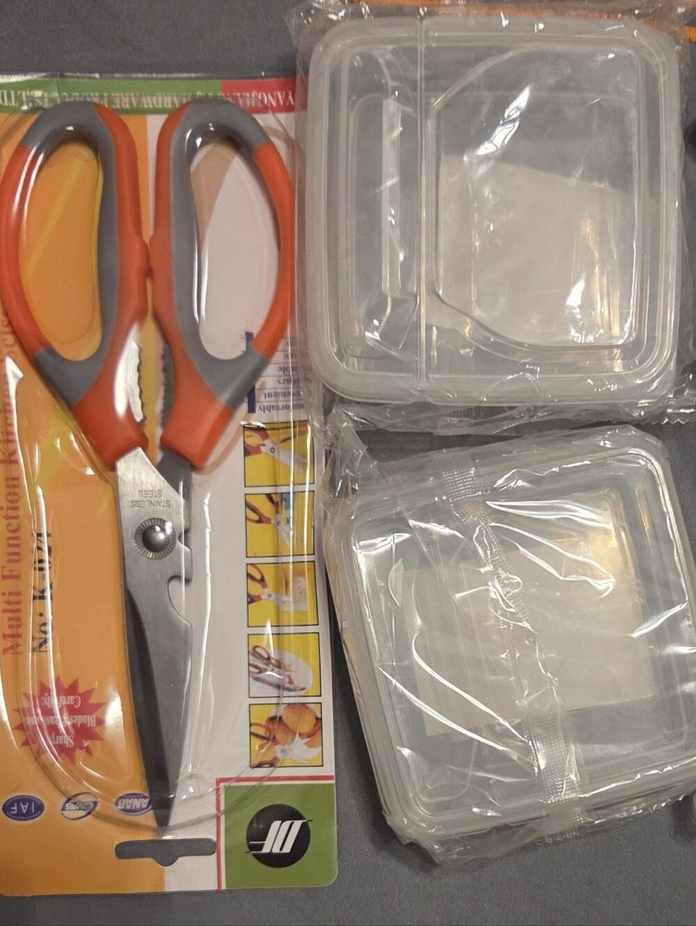 Multi-Function Kitchen Scissors+ Plastic containers